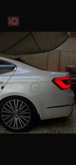 Kia Cadenza